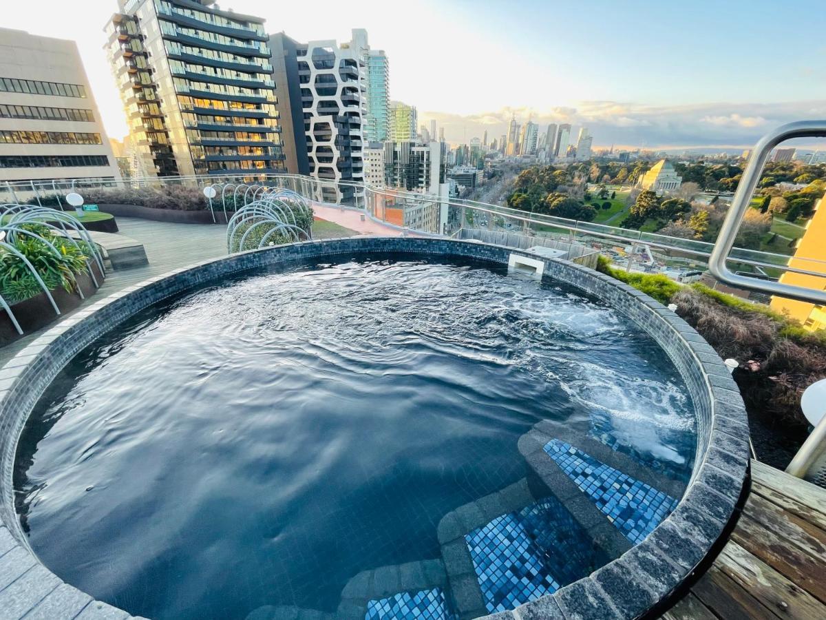 Cozy 1 Bed Apt & Spa,Free Parking ,Phenomena Views Мельбурн Экстерьер фото