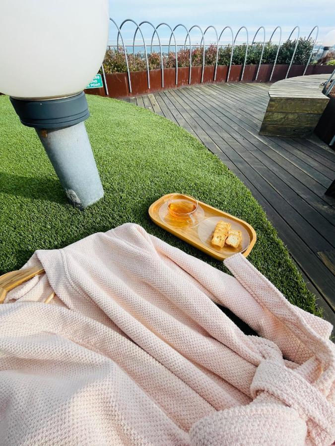 Cozy 1 Bed Apt & Spa,Free Parking ,Phenomena Views Мельбурн Экстерьер фото